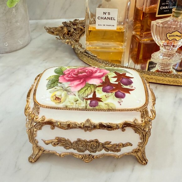 Vintage Other - Vintage Hollywood Regency Music Box/Trinket Box Works!
